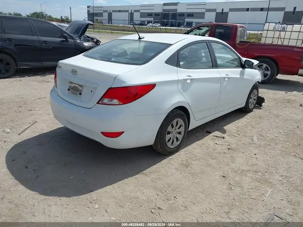 KMHCT4AE5GU007868 — 2016 Hyundai Accent, фото 4 с аукциона IAAI, Передняя часть