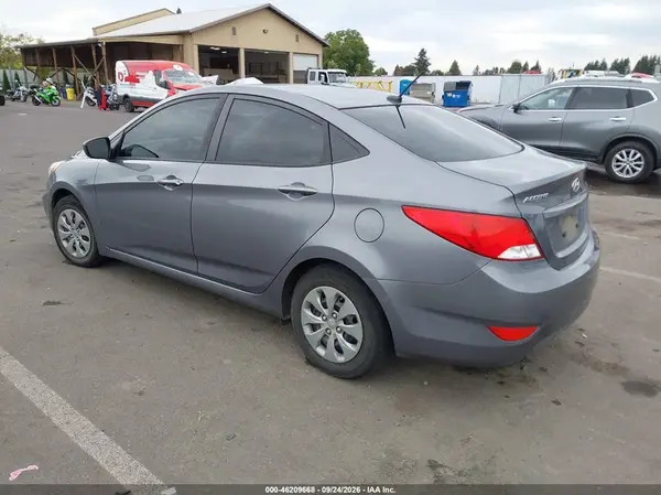 KMHCT4AE0GU108123 — 2016 Hyundai Accent, фото 3 с аукциона IAAI, Правый бок