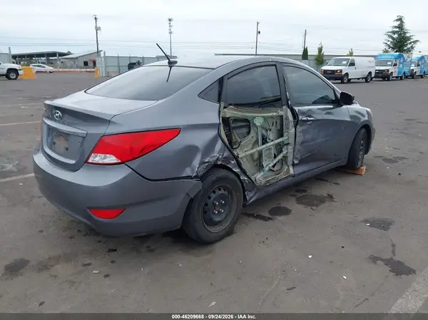 KMHCT4AE0GU108123 — 2016 Hyundai Accent, фото 4 с аукциона IAAI, Правый бок