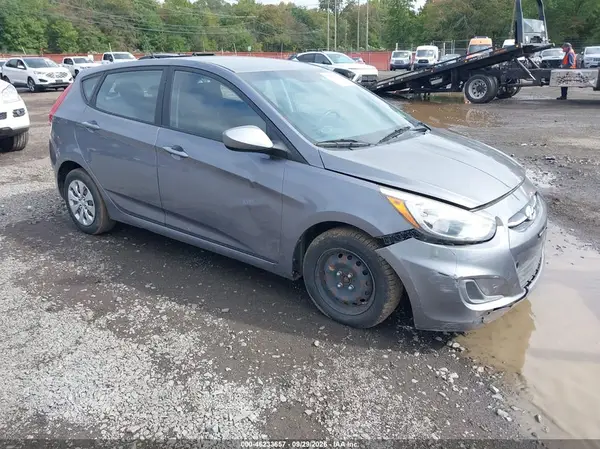 KMHCT5AE0GU275135 — 2016 Hyundai Accent, Естественный износ (Normal Wear & Tear), фото до ремонта