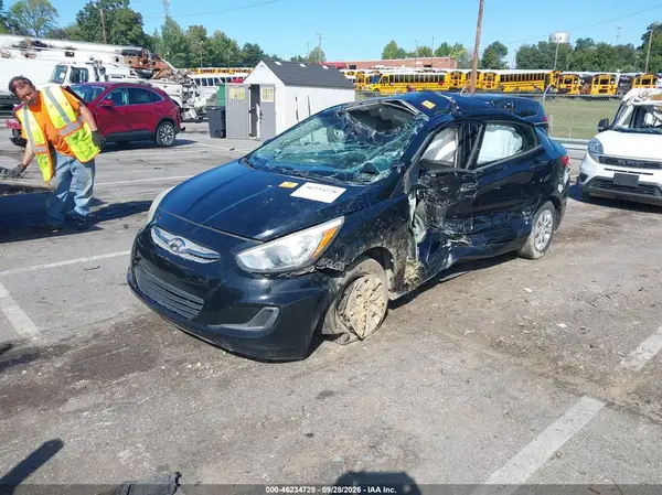 KMHCT4AE7GU093605 — 2016 Hyundai Accent, фото 2 с аукциона IAAI, Левый бок