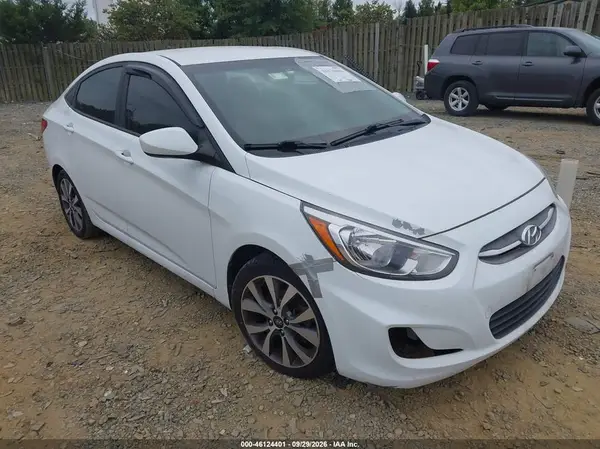 KMHCT4AE8HU324352 — 2017 Hyundai Accent, REPOSSESSION, фото до ремонта