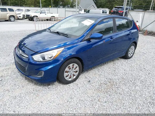 KMHCT5AE5HU319017 — 2017 Hyundai Accent, фото 2 с аукциона IAAI, Правый бок