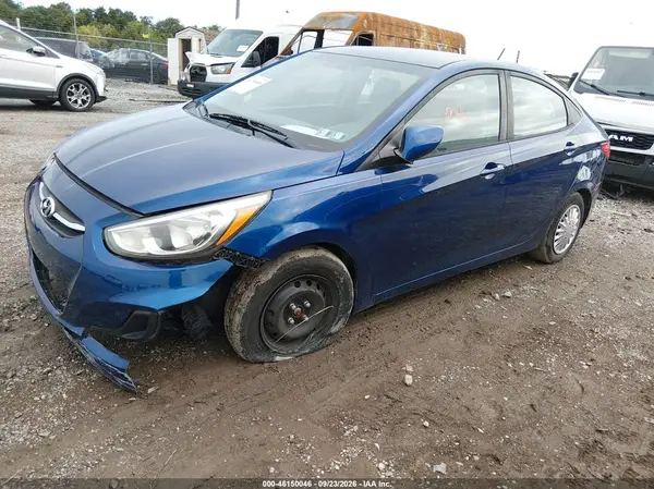 KMHCT4AE5HU310604 — 2017 Hyundai Accent, фото 2 с аукциона IAAI 14.10.2026, Передняя часть слева