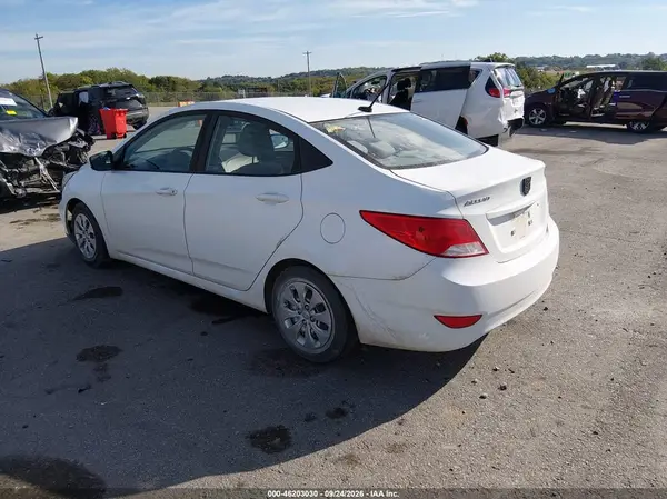 KMHCT4AE4HU273125 — 2017 Hyundai Accent, фото 3 с аукциона IAAI, Передняя часть справа