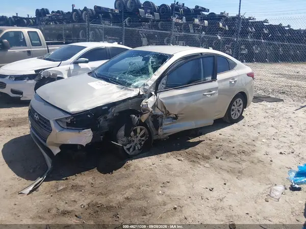 3KPC24A37JE035456 — 2018 Hyundai Accent, фото 2 с аукциона IAAI, Передняя часть слева