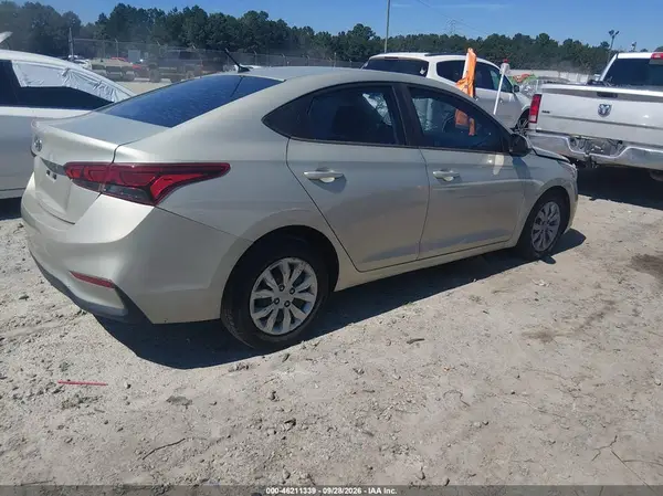 3KPC24A37JE035456 — 2018 Hyundai Accent, фото 4 с аукциона IAAI, Передняя часть слева
