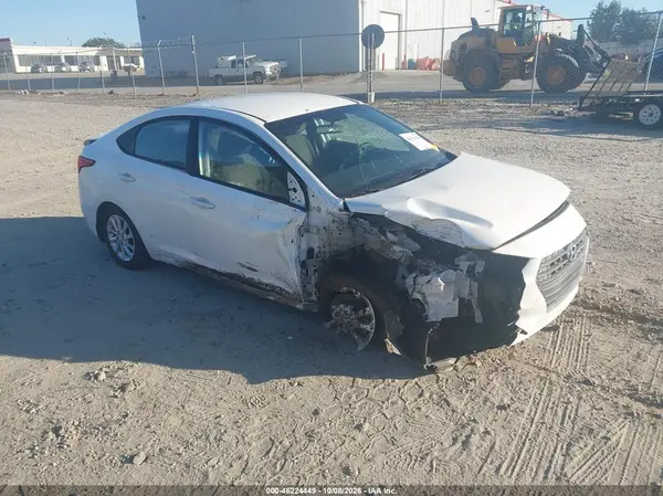 3KPC24A3XJE030753 — 2018 Hyundai Accent, Передняя часть (Front & Rear), фото до ремонта