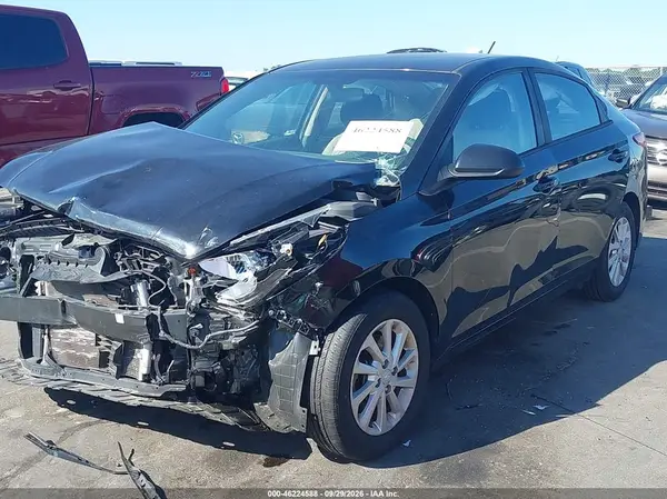 3KPC24A3XJE011488 — 2018 Hyundai Accent, фото 2 с аукциона IAAI, Передняя часть
