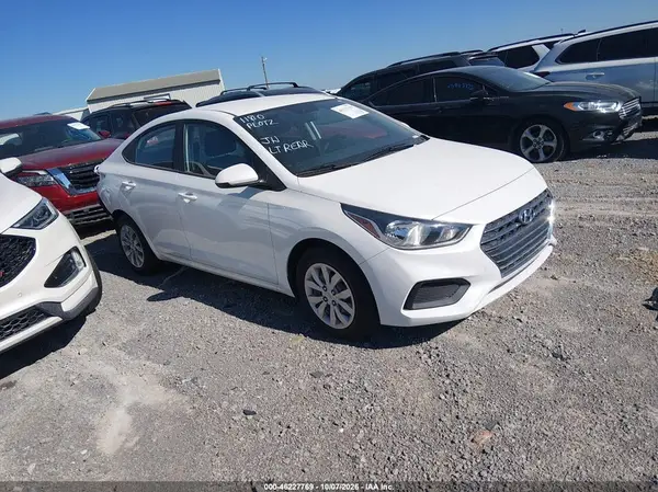 3KPC24A69LE120022 — 2020 Hyundai Accent, Задняя часть (Rear), фото до ремонта