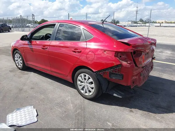 3KPC24A61ME130402 — 2021 Hyundai Accent, фото 3 с аукциона IAAI, Задняя часть
