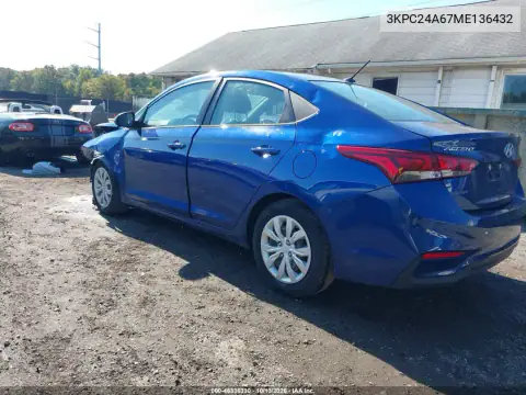 3KPC24A67ME136432 — 2021 Hyundai Accent, фото 3 с аукциона IAAI, Передняя часть