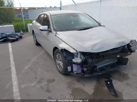 KMHLM4DG8SU858369 — 2025 Hyundai Elantra Essential, Передняя часть (Front), фото до ремонта