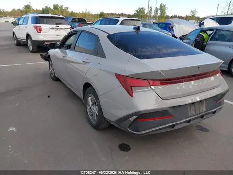 2025 Hyundai Elantra Essential VIN KMHLM4DG8SU858369 фото 3