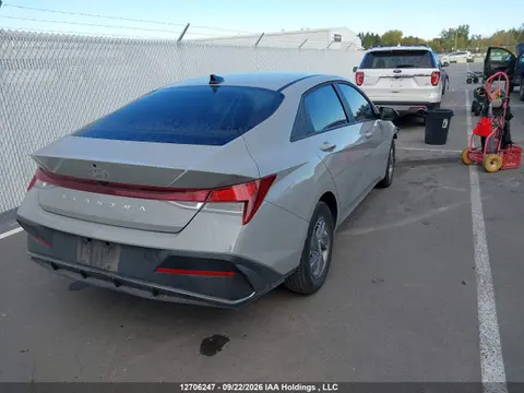 2025 Hyundai Elantra Essential VIN KMHLM4DG8SU858369 фото 4