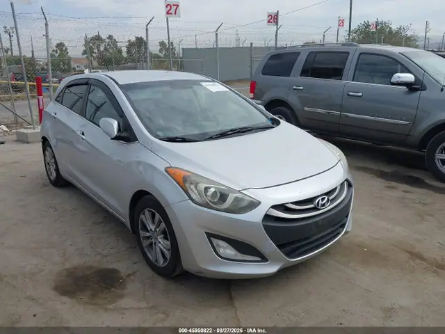 KMHD35LH7EU196151 — 2014 Hyundai Elantra GT, Задняя часть (Rear), фото до ремонта