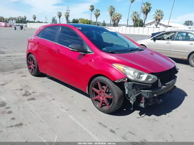 KMHD35LH3FU240812 — 2015 Hyundai Elantra GT, Передняя часть (Front End), фото до ремонта