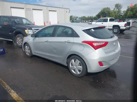 2016 Hyundai ELANTRA GT VIN KMHD35LH2GU319390 фото 3