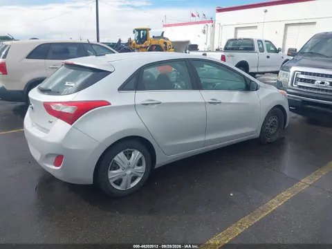 2016 Hyundai ELANTRA GT VIN KMHD35LH2GU319390 фото 4