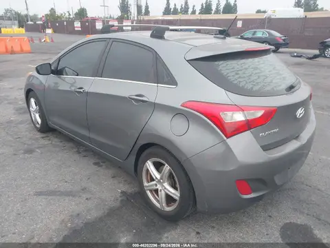 2016 Hyundai ELANTRA GT VIN KMHD35LHXGU315927 фото 3