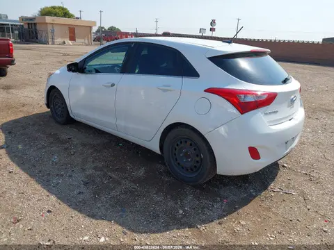 2017 Hyundai ELANTRA GT VIN KMHD35LH8HU381300 фото 3