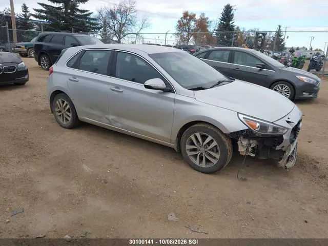 KMHH35LE7KU105995 — 2019 Hyundai Elantra GT, Передняя часть справа (Right Front), фото до ремонта