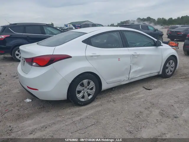 5NPDH4AE3GH794629 — 2016 Hyundai Elantra SE/Sport/Limited, фото 4 с аукциона IAAI 14.10.2026, Правый бок