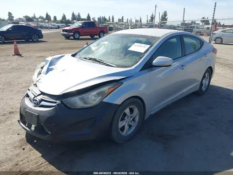 2014 Hyundai ELANTRA SE VIN 5NPDH4AE0EH477677 фото 2