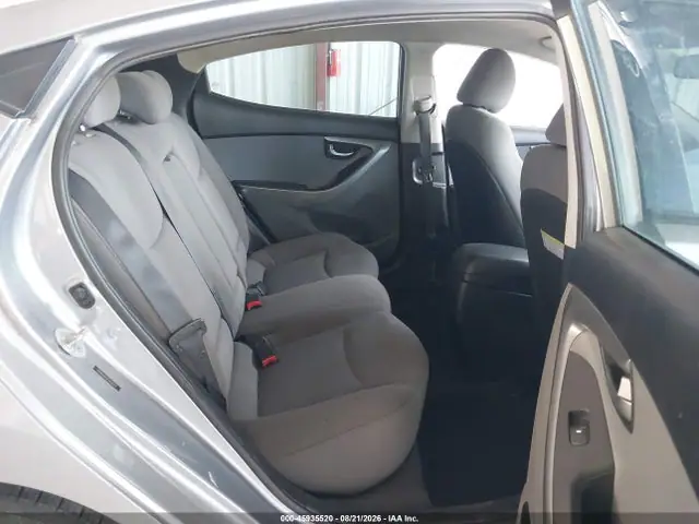 5NPDH4AE2FH636216 — 2015 Hyundai Elantra SE, фото 8 с аукциона IAAI 13.10.2026, Естественный износ
