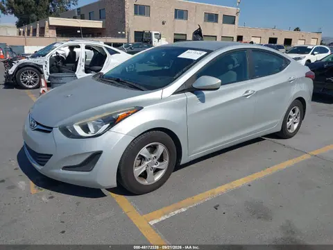 2015 Hyundai ELANTRA SE VIN 5NPDH4AE6FH646408 фото 2