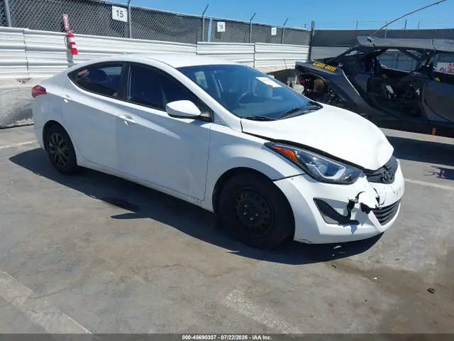 5NPDH4AE8GH713589 — 2016 Hyundai Elantra SE, Передняя часть (Front End), фото до ремонта