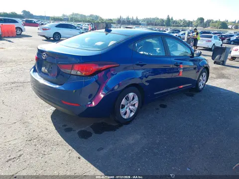 2016 Hyundai ELANTRA SE VIN 5NPDH4AE2GH700417 фото 4