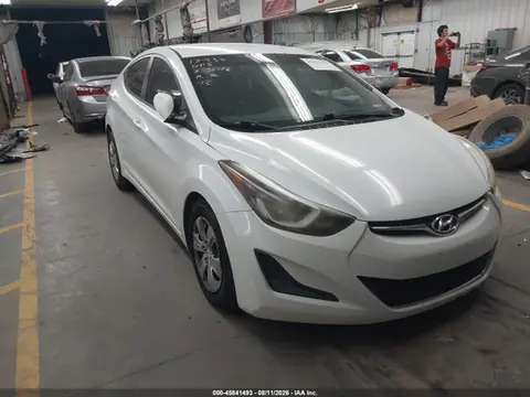 5NPDH4AE9GH715156 — 2016 Hyundai Elantra SE, Левый бок (Left Side), фото до ремонта