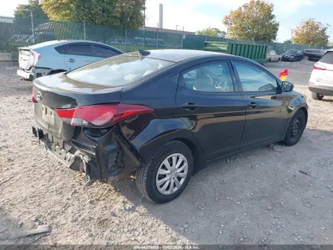 2016 Hyundai ELANTRA SE VIN 5NPDH4AE6GH737924 фото 4