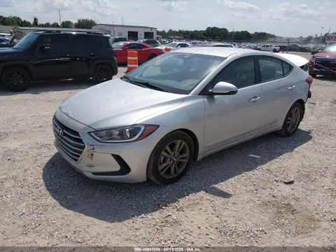 2018 Hyundai ELANTRA SEL VIN 5NPD84LF2JH400566 фото 2