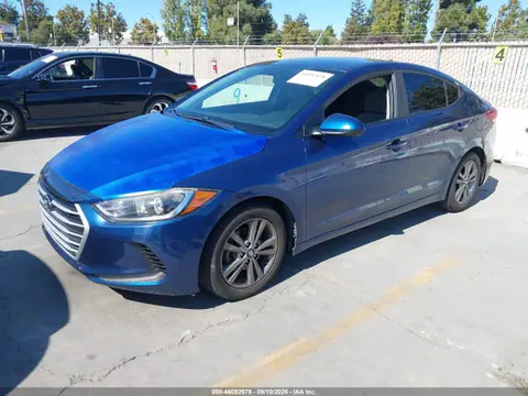 2018 Hyundai ELANTRA SEL VIN 5NPD84LF4JH315227 фото 2