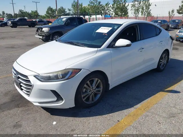 2018 Hyundai ELANTRA SEL VIN 5NPD84LF2JH225932 фото 2