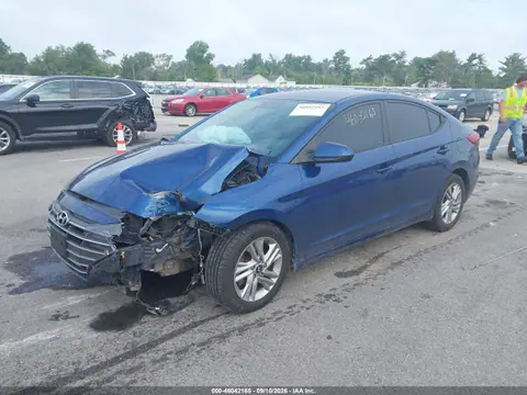 2020 Hyundai ELANTRA SEL VIN 5NPD84LF7LH562213 фото 2