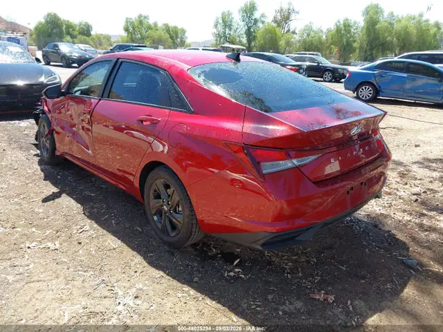 KMHLM4AG7PU576655 — 2023 Hyundai Elantra SEL, фото 3 с аукциона IAAI 13.10.2026, Левый бок