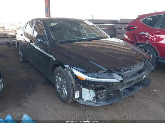KMHLM4DG8RU776684 — 2024 Hyundai Elantra SEL, Повреждения со всех сторон (All Over), фото до ремонта