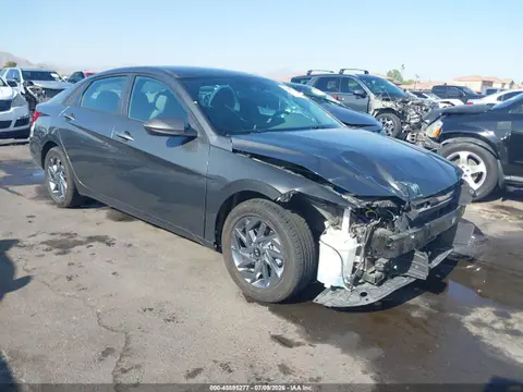 KMHLM4DG0RU669662 — 2024 Hyundai Elantra SEL, Передняя часть справа (Right Front), фото до ремонта