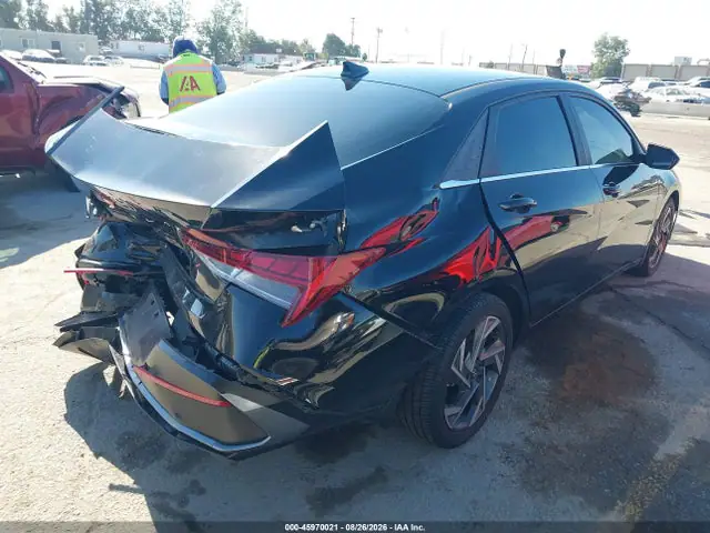 KMHLS4DG1RU711133 — 2024 Hyundai Elantra SEL, фото 4 с аукциона IAAI 14.10.2026, Задняя часть