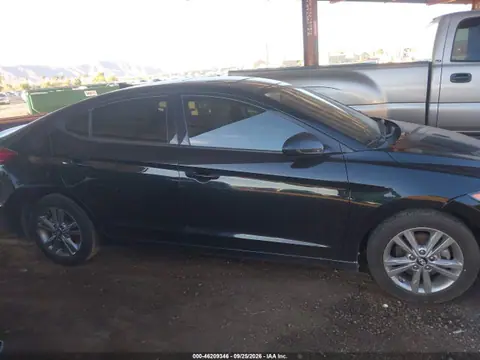 2018 Hyundai Elantra Value Edition VIN 5NPD84LF9JH242016 фото 13