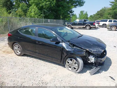 KMHD84LF4KU782621 — 2019 Hyundai Elantra Value Edition, Передняя часть (Front End), фото до ремонта