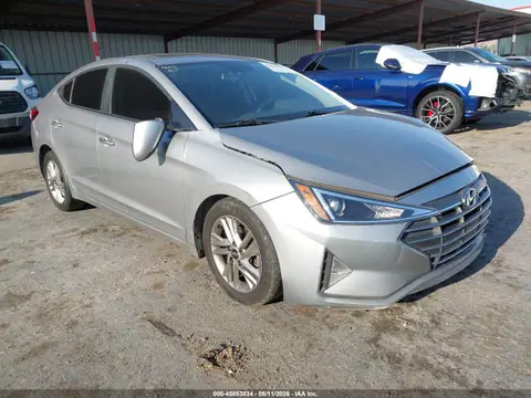 5NPD84LF8LH584608 — 2020 Hyundai Elantra Value Edition, Передняя часть слева (Left Front), фото до ремонта