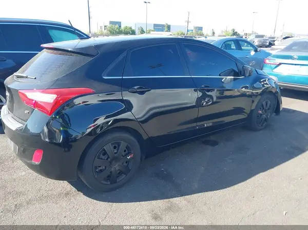 KMHD35LH1GU318182 — 2016 Hyundai Elantra, фото 4 с аукциона IAAI, Передняя часть