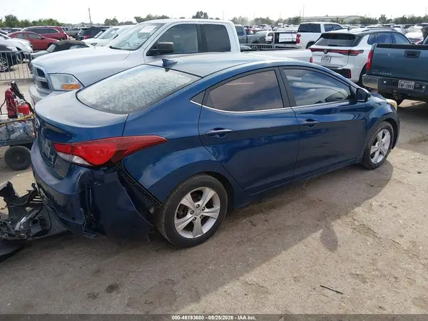 KMHDH4AE0GU564550 — 2016 Hyundai Elantra, фото 4 с аукциона IAAI, Левый бок