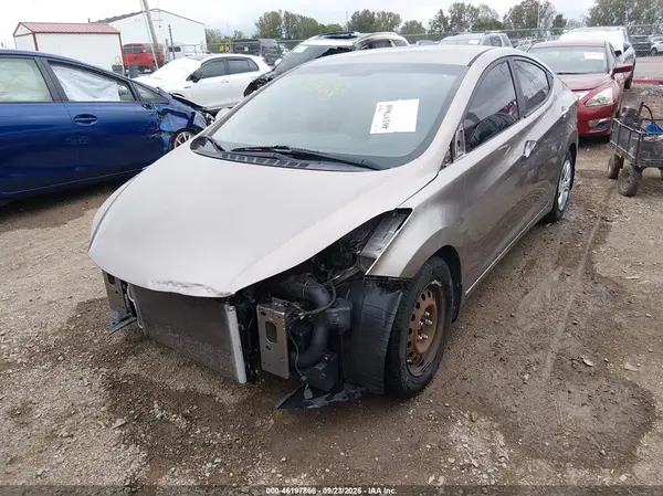5NPDH4AEXGH795437 — 2016 Hyundai Elantra, фото 2 с аукциона IAAI, Передняя часть