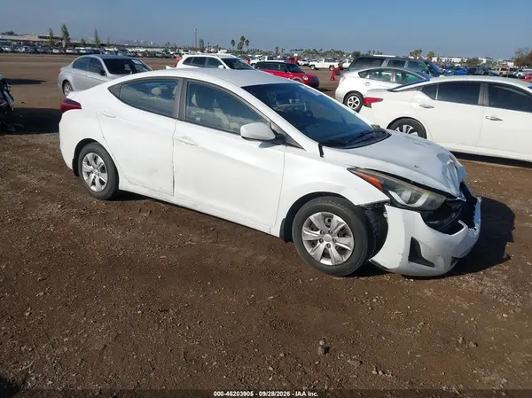 5NPDH4AE8GH729470 — 2016 Hyundai Elantra, Передняя часть (Front End), фото до ремонта