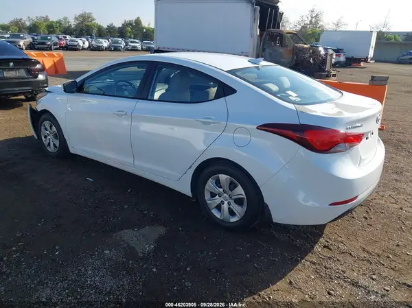 5NPDH4AE8GH729470 — 2016 Hyundai Elantra, фото 3 с аукциона IAAI, Передняя часть